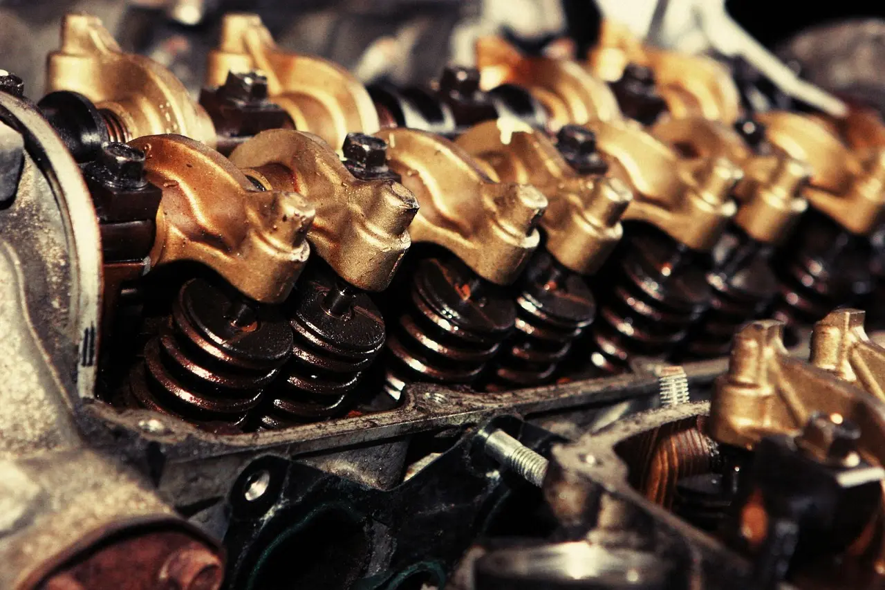 Can you mix motor oil brands?